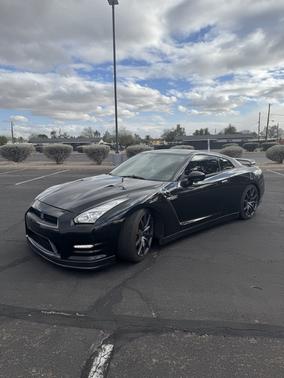 Black 2014 Nissan GT-R Premium