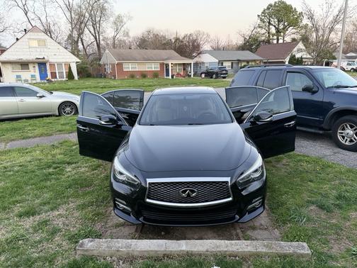 Black 2015 INFINITI Q50 Premium