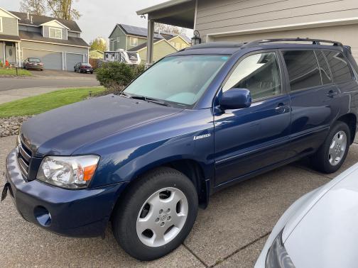 Photo 1 of 3 of 2005 Toyota Highlander Limited