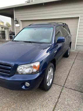 Photo 3 of 3 of 2005 Toyota Highlander Limited