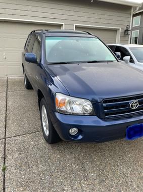 Photo 2 of 3 of 2005 Toyota Highlander Limited