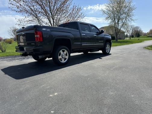 2015 GMC Sierra 2500 Denali