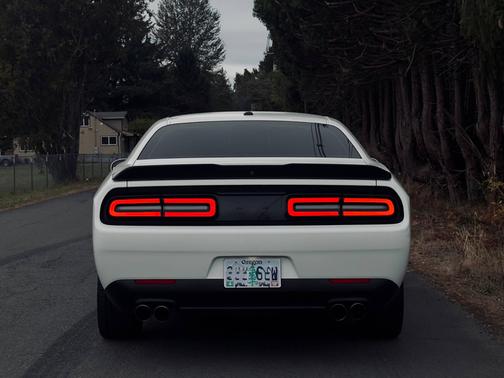 White 2022 Dodge Challenger SXT