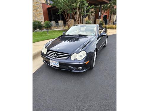 Photo 3 of 19 of 2009 Mercedes-Benz CLK-Class CLK550