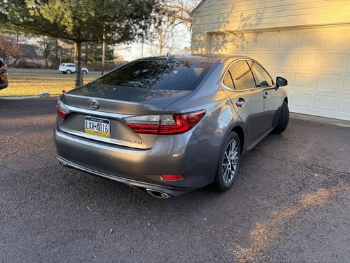 2017 Lexus ES 350 Base