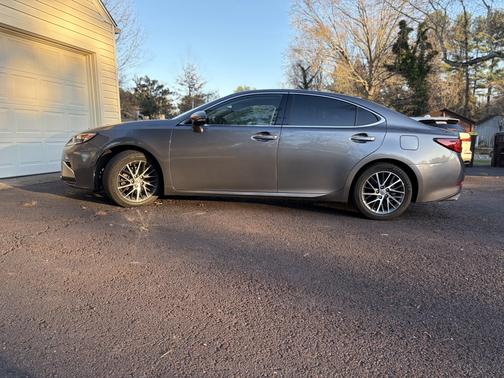 2017 Lexus ES 350 Base