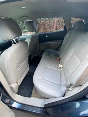 Blue 2014 Nissan Rogue Select S