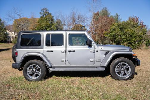 Silver 2019 Jeep Wrangler Unlimited Sahara