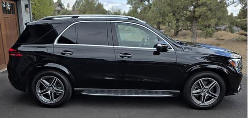 Black 2025 Mercedes-Benz GLE 580 4MATIC
