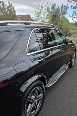 Black 2025 Mercedes-Benz GLE 580 4MATIC