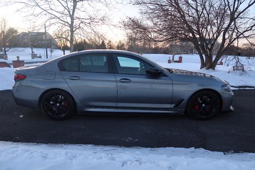 2023 BMW M550 i xDrive