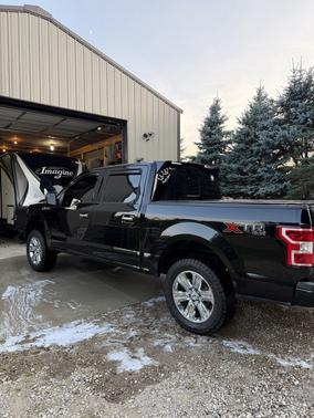 Black 2019 Ford F-150 XLT