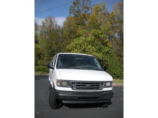 2003 Ford E350 Super Duty Base