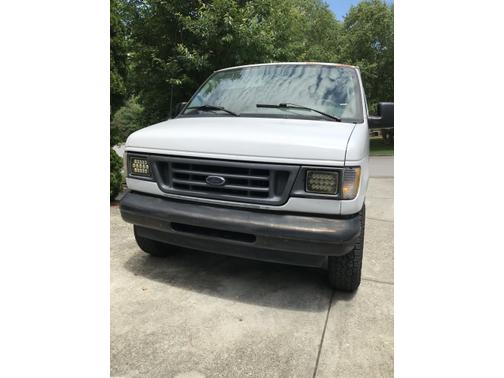 2003 Ford E350 Super Duty Base