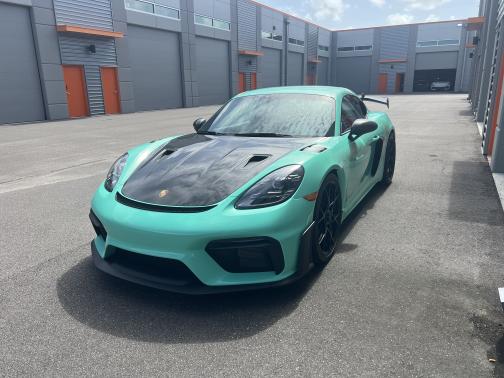 2024 Porsche 718 Cayman GT4 RS