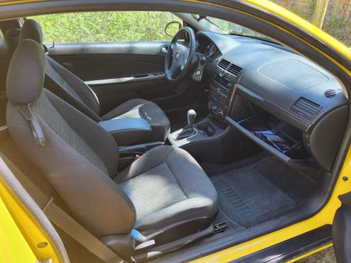 2009 Pontiac G5 Base