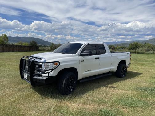 2014 Toyota Tundra SR5