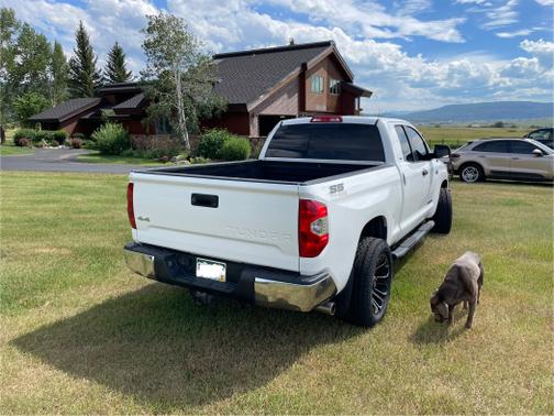 2014 Toyota Tundra SR5