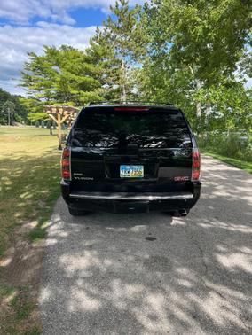 Black 2012 GMC Yukon Denali