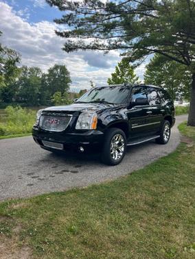 Black 2012 GMC Yukon Denali