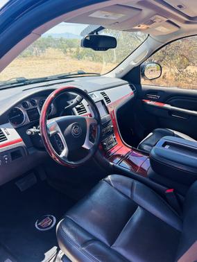Black 2013 Cadillac Escalade Premium