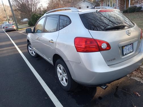 2010 Nissan Rogue SL
