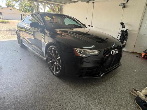 Black 2015 Audi RS 5 4.2
