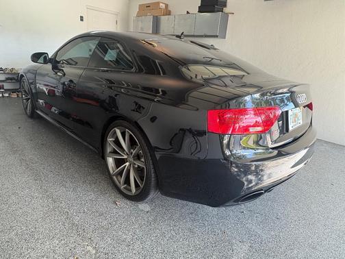 Black 2015 Audi RS 5 4.2
