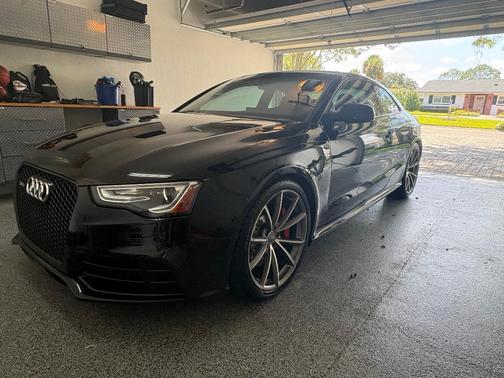 Black 2015 Audi RS 5 4.2