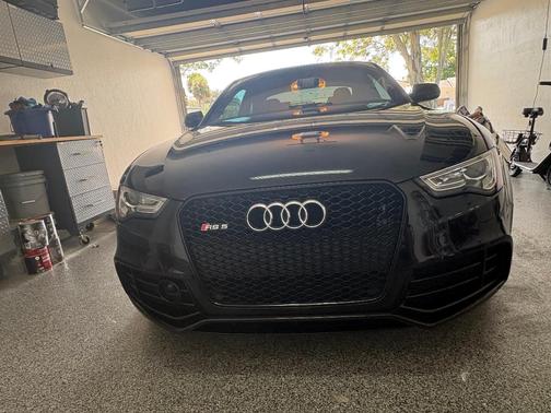 Black 2015 Audi RS 5 4.2