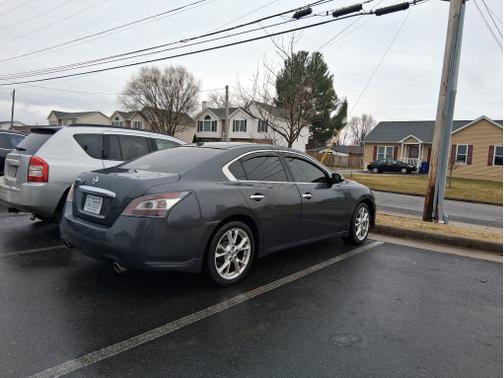 Gray 2012 Nissan Maxima SV