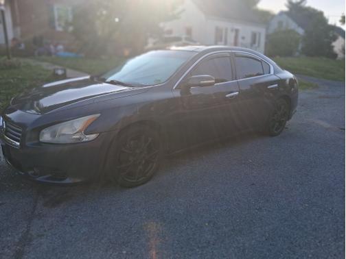 Gray 2012 Nissan Maxima SV