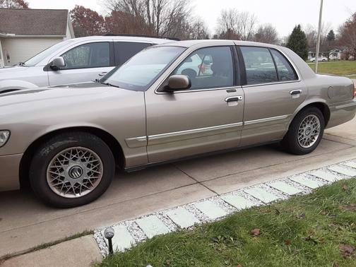 2001 Mercury Grand Marquis GS