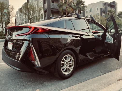 2021 Toyota Prius Prime Limited
