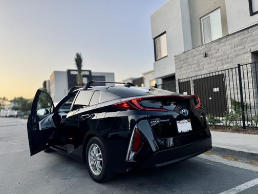 2021 Toyota Prius Prime Limited