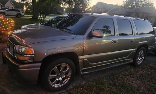 2005 GMC Yukon XL Denali
