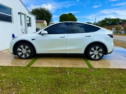 2020 Tesla Model Y Long Range