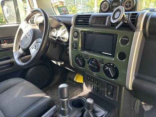 2011 Toyota FJ Cruiser Base