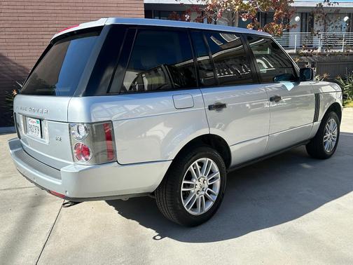 Silver 2009 Land Rover Range Rover HSE