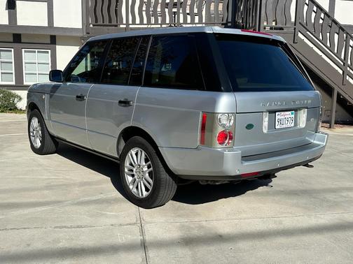 Silver 2009 Land Rover Range Rover HSE