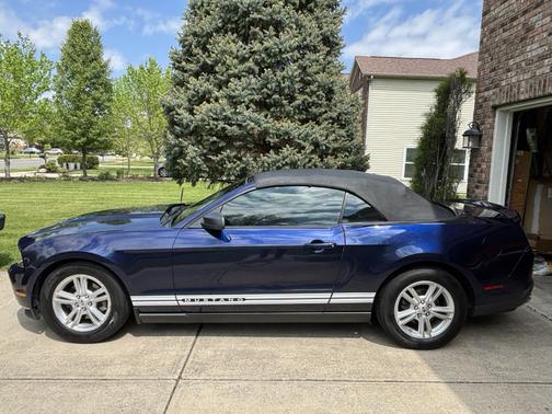 Blue 2011 Ford Mustang V6