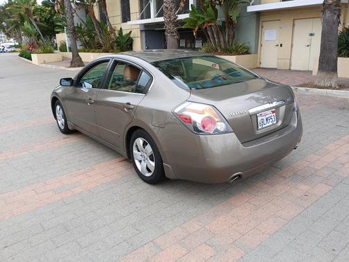 Brown 2007 Nissan Altima 2.5 S