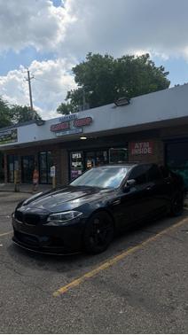 Black 2016 BMW M5 Base