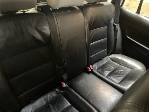 Gold 2004 Volkswagen Jetta GLS TDI