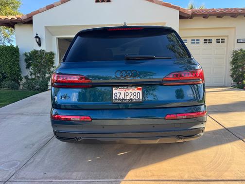 2022 Audi Q7 55 Premium Plus