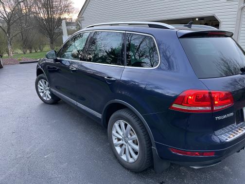 2011 Volkswagen Touareg VR6 Sport