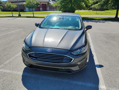 Gray 2019 Ford Fusion Hybrid SE