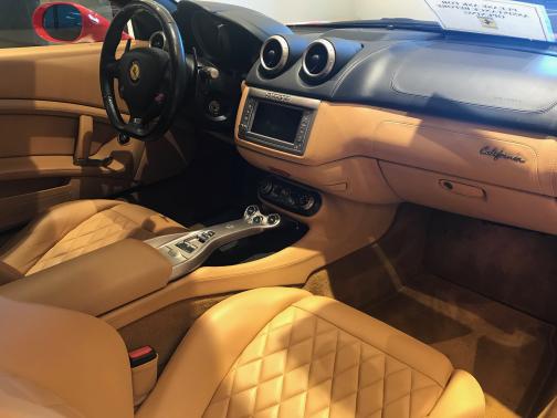 2009 Ferrari California Base