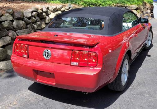 2008 Ford Mustang Base