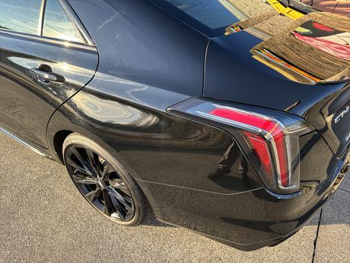 2022 Cadillac CT4-V Base